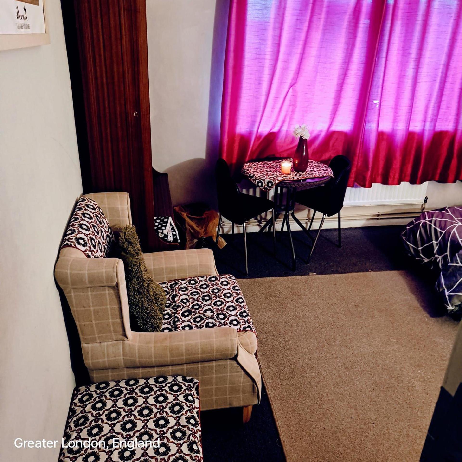 Cosy Private Room In Hornchurch, London With Free Parking Екстериор снимка